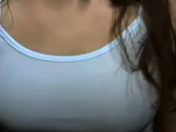 Super-MILF Carlota and her ENORMOUS TITS catch ...